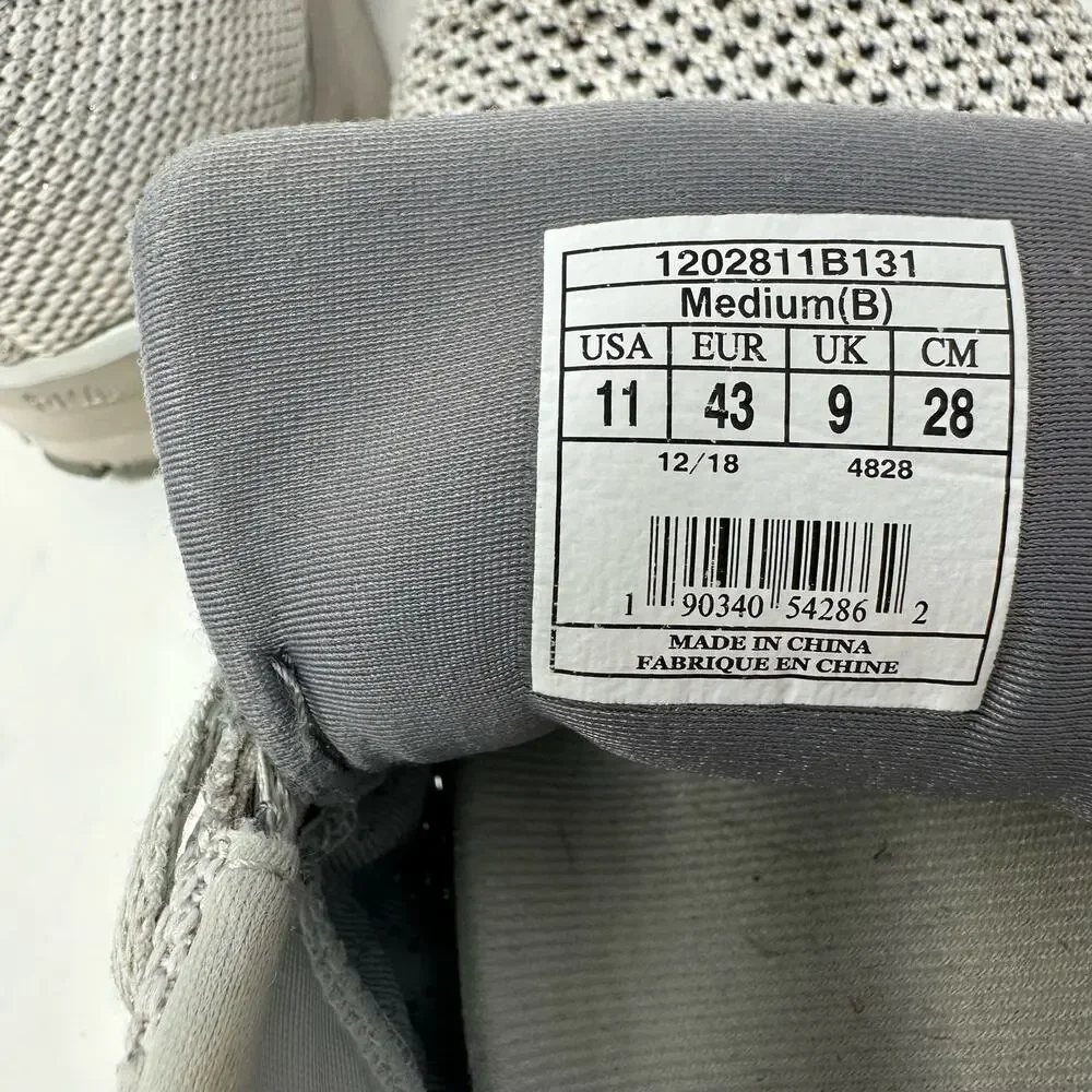 Brooks size 11